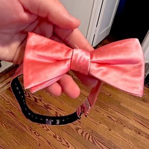 Salmon Pink Bowtie